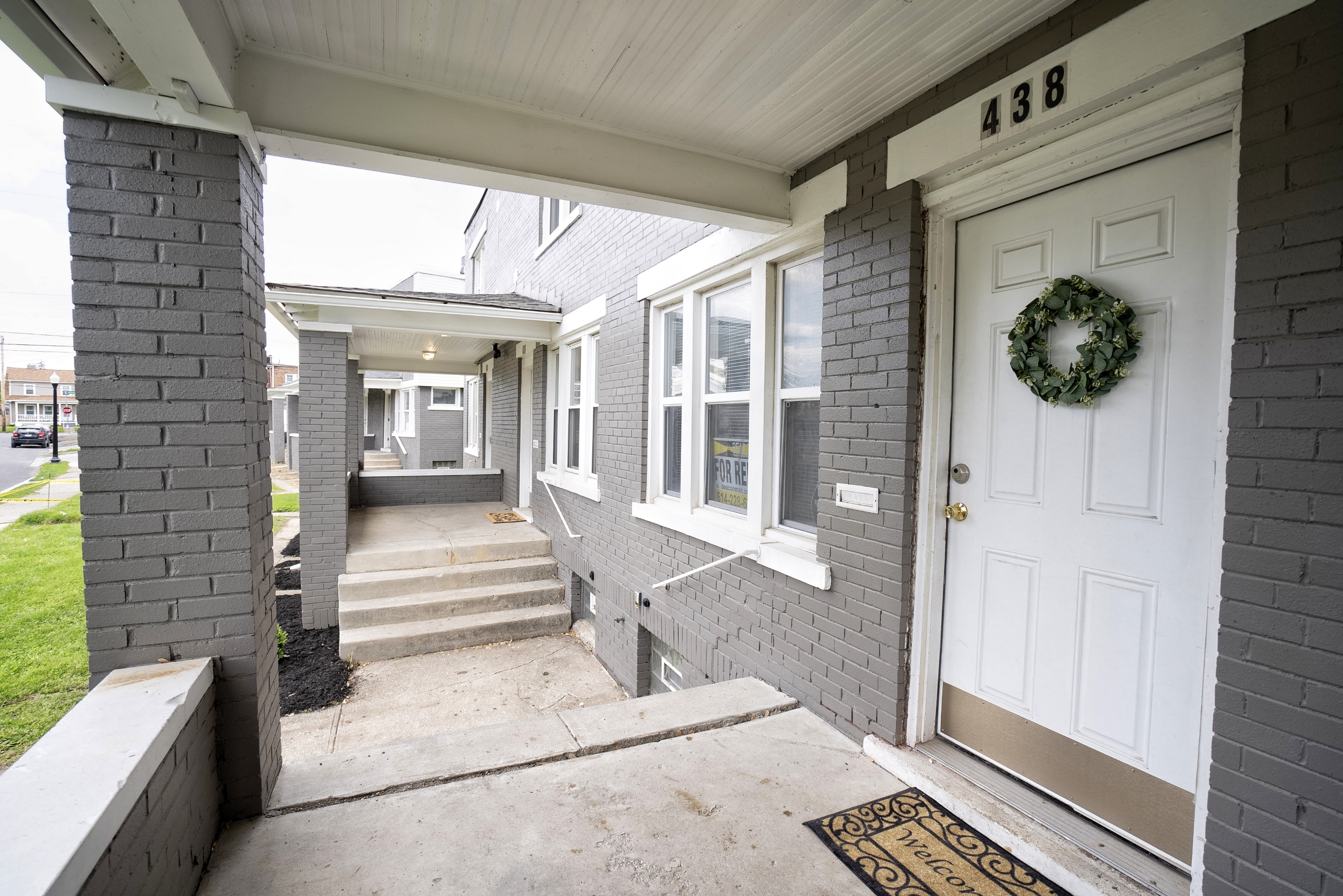 438 Columbian Ave