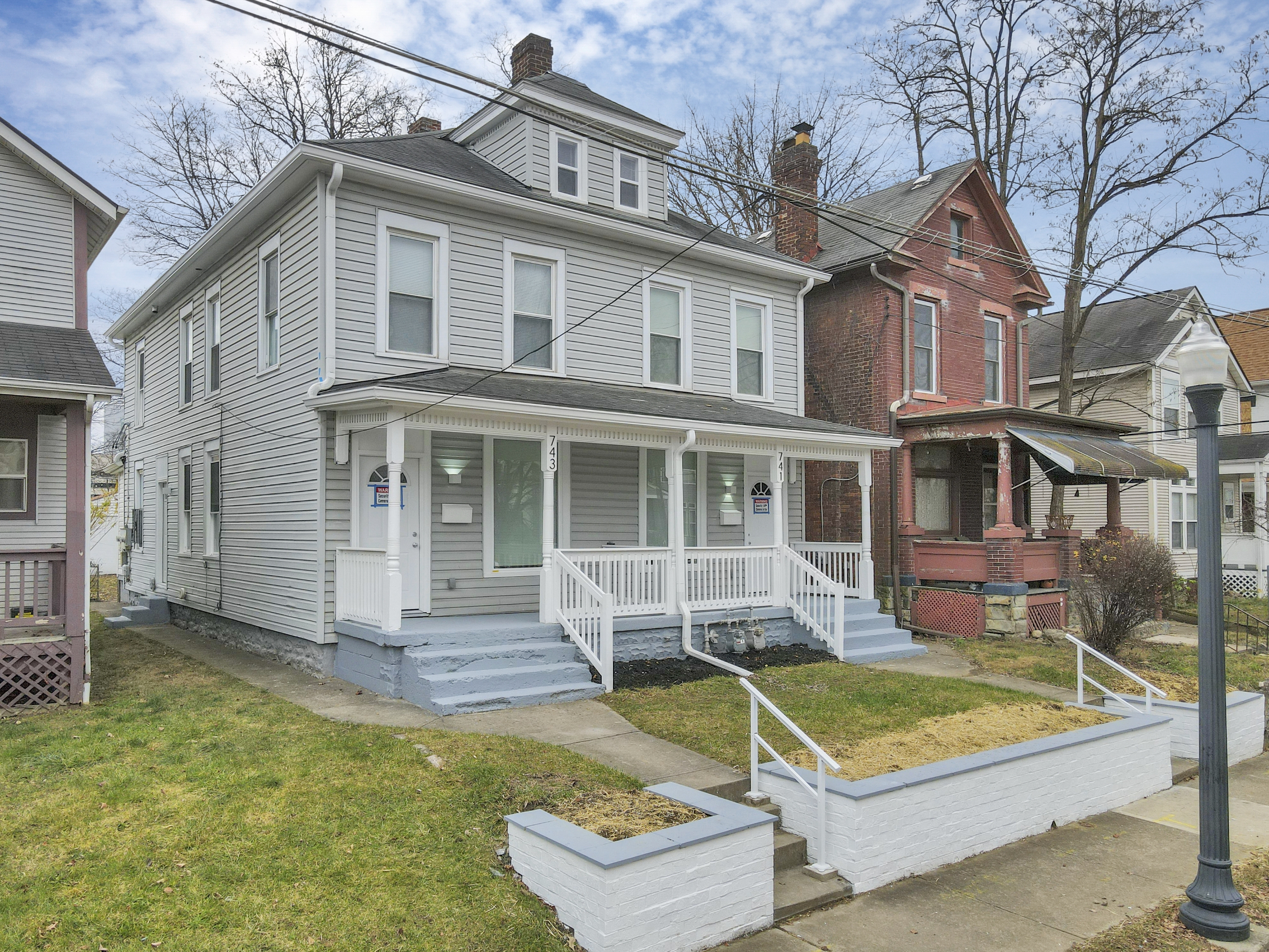 741 Mound St